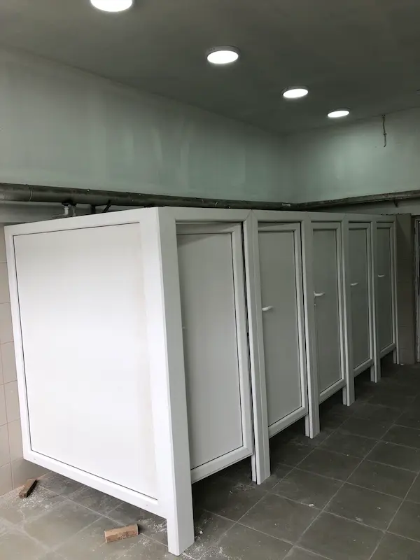 Aluminijumski pregradni zidovi u poslovnom prostoru u Kikindi