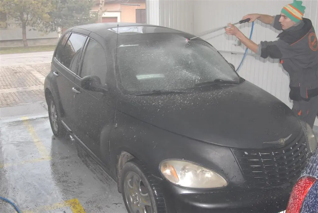 perionica automobila u Kikindi