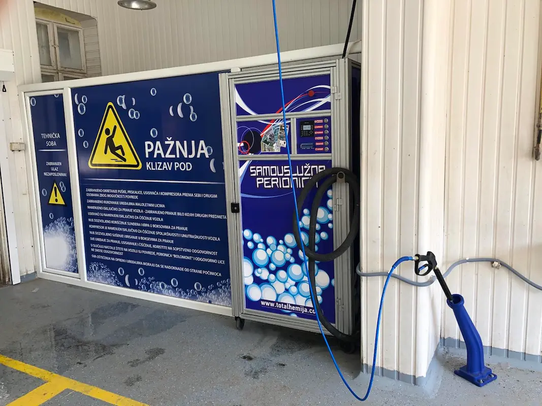 Perionica za samostalno pranje vozila u Kikindi