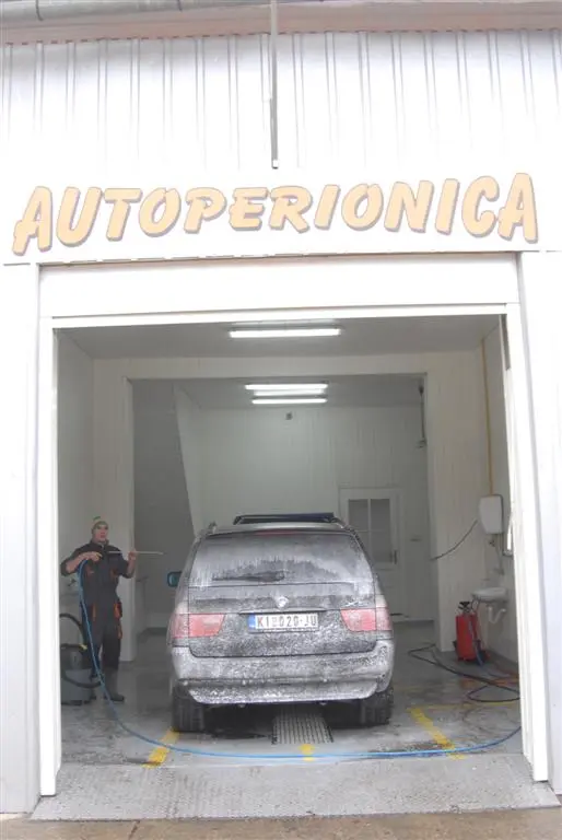 Pranje automobila u Kikindi