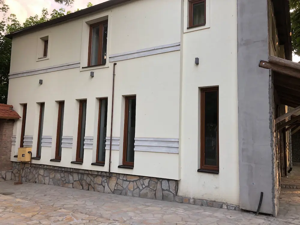 Ugradnja PVC stolarije u Kikindi